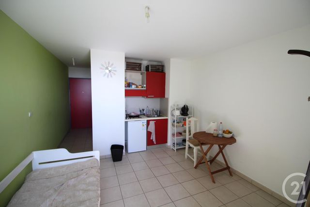 Appartement F1 à vendre - 1 pièce - 22.02 m2 - STE CLOTILDE - 974 - REUNION - Century 21 Lancastel