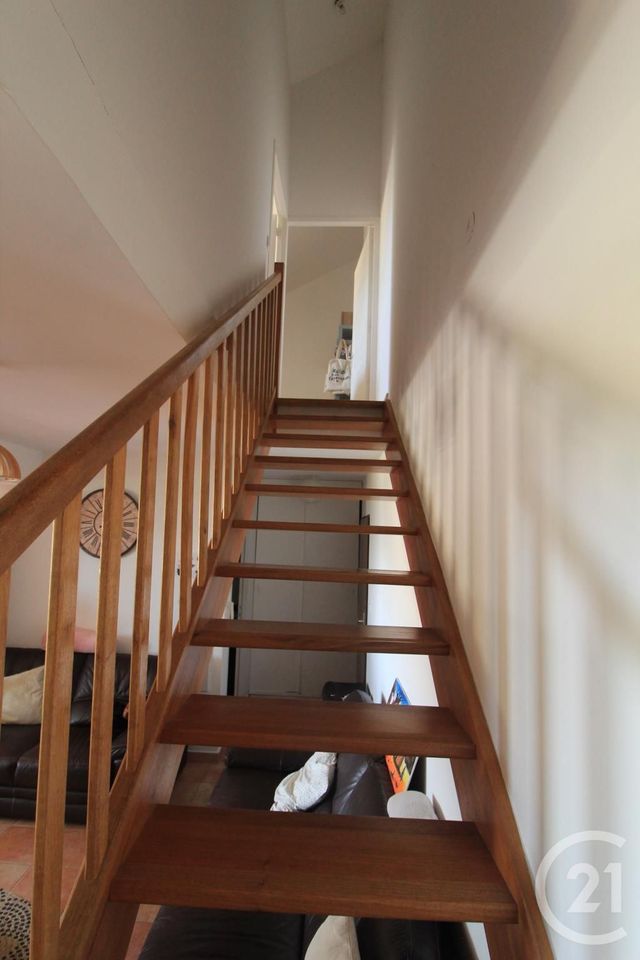 Afficher la photo en grand Appartement F4 à vendre - 4 pièces - 81.0 m2 - ST DENIS - 974 - REUNION - Century 21 Lancastel