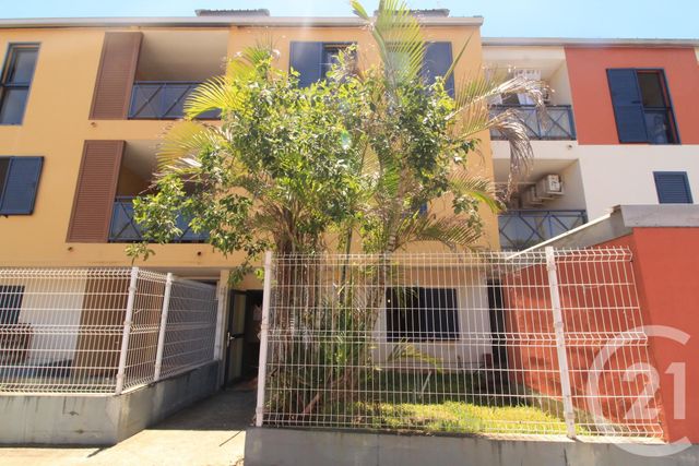 Afficher la photo en grand Appartement F4 à vendre - 4 pièces - 81.0 m2 - ST DENIS - 974 - REUNION - Century 21 Lancastel