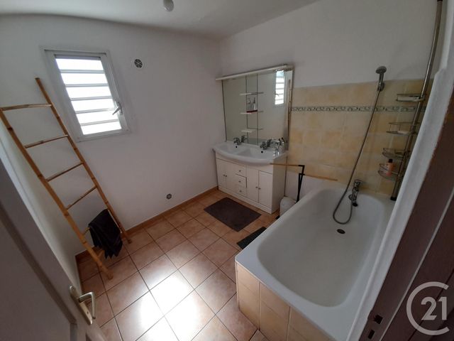 Appartement Duplex à vendre - 3 pièces - 90.0 m2 - ST DENIS - 974 - REUNION - Century 21 Lancastel