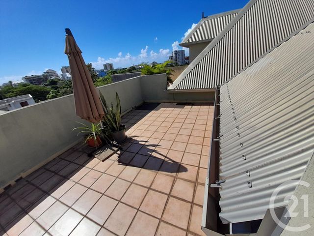 Appartement Duplex à vendre - 3 pièces - 90.0 m2 - ST DENIS - 974 - REUNION - Century 21 Lancastel