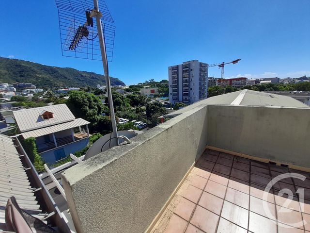 Appartement Duplex à vendre - 3 pièces - 90.0 m2 - ST DENIS - 974 - REUNION - Century 21 Lancastel