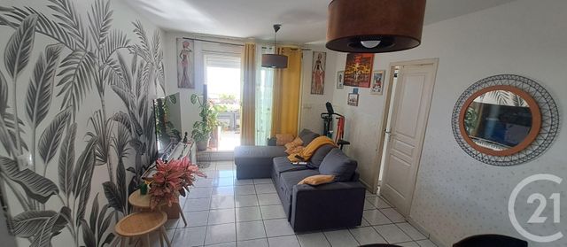 Afficher la photo en grand Appartement F3 à vendre - 3 pièces - 63.46 m2 - ST DENIS - 974 - REUNION - Century 21 Lancastel