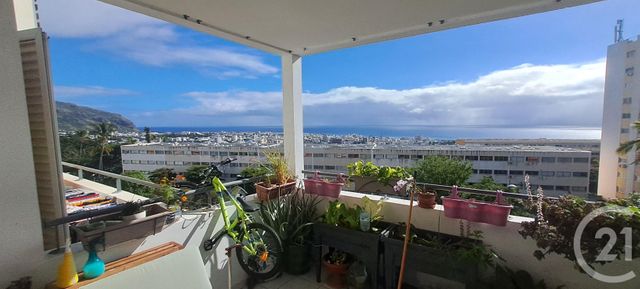 Afficher la photo en grand Appartement F3 à vendre - 3 pièces - 63.46 m2 - ST DENIS - 974 - REUNION - Century 21 Lancastel