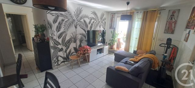 Afficher la photo en grand Appartement F3 à vendre - 3 pièces - 63.46 m2 - ST DENIS - 974 - REUNION - Century 21 Lancastel