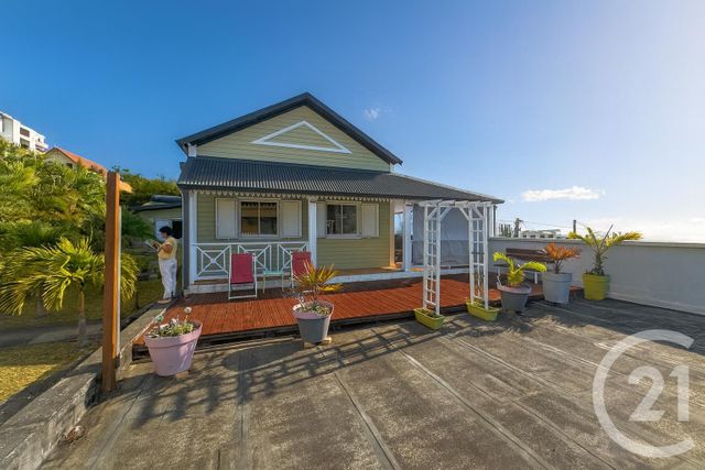 Afficher la photo en grand maison à vendre - 4 pièces - 145.0 m2 - ST DENIS - 974 - REUNION - Century 21 Lancastel