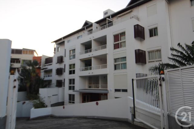 Appartement F2 à vendre - 2 pièces - 40.61 m2 - ST DENIS - 974 - REUNION - Century 21 Lancastel
