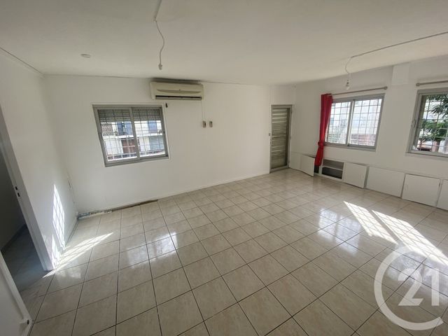 Appartement F1 à vendre - 1 pièce - 31.95 m2 - ST DENIS - 974 - REUNION - Century 21 Lancastel