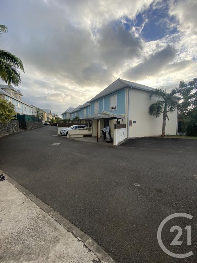 Appartement F4 à vendre - 3 pièces - 78.0 m2 - ST DENIS - 974 - REUNION - Century 21 Lancastel
