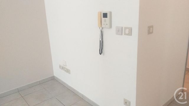 Afficher la photo en grand Appartement F2 à vendre - 2 pièces - 49.5 m2 - STE MARIE - 974 - REUNION - Century 21 Lancastel