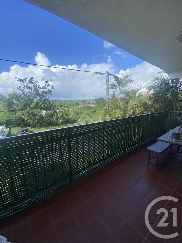 Afficher la photo en grand Appartement F3 à vendre - 3 pièces - 90.14 m2 - STE MARIE - 974 - REUNION - Century 21 Lancastel