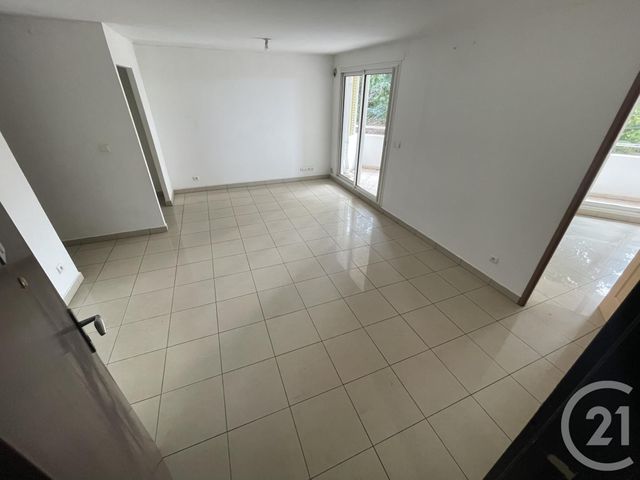 Appartement F3 à vendre - 3 pièces - 56.83 m2 - ST DENIS - 974 - REUNION - Century 21 Lancastel