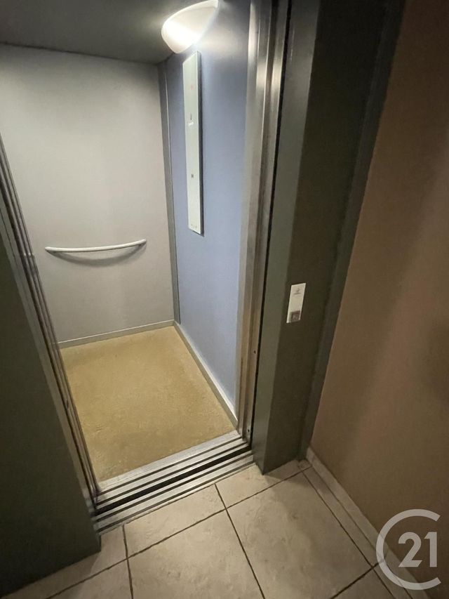 Appartement F3 à vendre - 3 pièces - 56.83 m2 - ST DENIS - 974 - REUNION - Century 21 Lancastel