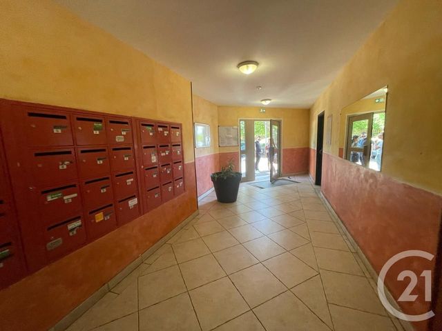 Appartement F3 à vendre - 3 pièces - 56.83 m2 - ST DENIS - 974 - REUNION - Century 21 Lancastel