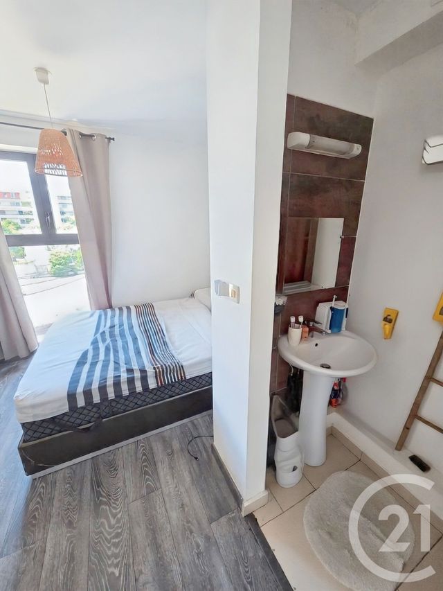 Appartement F2 à vendre - 2 pièces - 40.0 m2 - ST DENIS - 974 - REUNION - Century 21 Lancastel