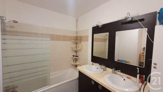 Appartement F4 à vendre - 4 pièces - 86.67 m2 - ST DENIS - 974 - REUNION - Century 21 Lancastel