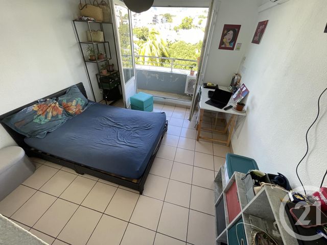 Appartement F1 à vendre - 1 pièce - 19.3 m2 - ST DENIS - 974 - REUNION - Century 21 Lancastel