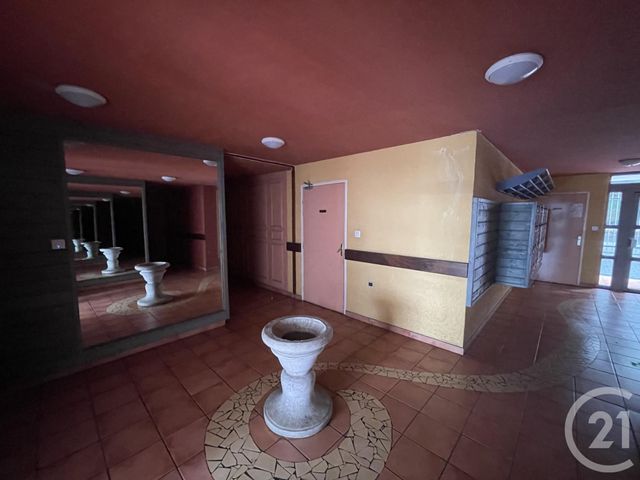 Appartement F2 à vendre - 2 pièces - 42.1 m2 - ST DENIS - 974 - REUNION - Century 21 Lancastel