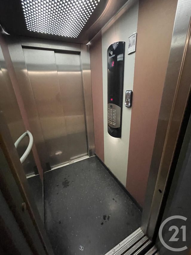 Appartement F2 à vendre - 2 pièces - 42.1 m2 - ST DENIS - 974 - REUNION - Century 21 Lancastel