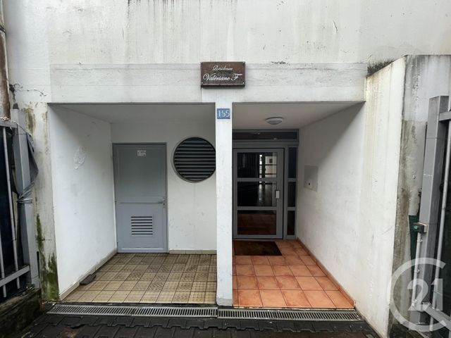 Appartement F2 à vendre - 2 pièces - 42.1 m2 - ST DENIS - 974 - REUNION - Century 21 Lancastel