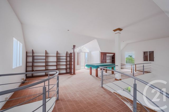 Afficher la photo en grand maison à vendre - 15 pièces - 478.41 m2 - ST DENIS - 974 - REUNION - Century 21 Lancastel