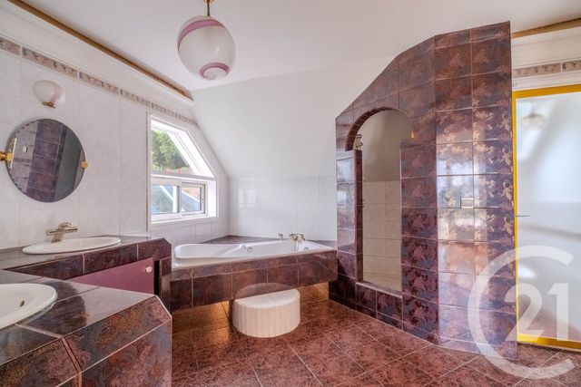 Afficher la photo en grand maison à vendre - 15 pièces - 478.41 m2 - ST DENIS - 974 - REUNION - Century 21 Lancastel