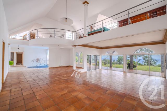 Afficher la photo en grand maison à vendre - 15 pièces - 478.41 m2 - ST DENIS - 974 - REUNION - Century 21 Lancastel