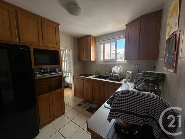 Appartement F4 à vendre - 4 pièces - 76.99 m2 - ST DENIS - 974 - REUNION - Century 21 Lancastel