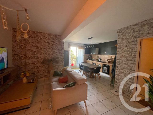 Appartement F2 à vendre - 2 pièces - 52.86 m2 - ST DENIS - 974 - REUNION - Century 21 Lancastel