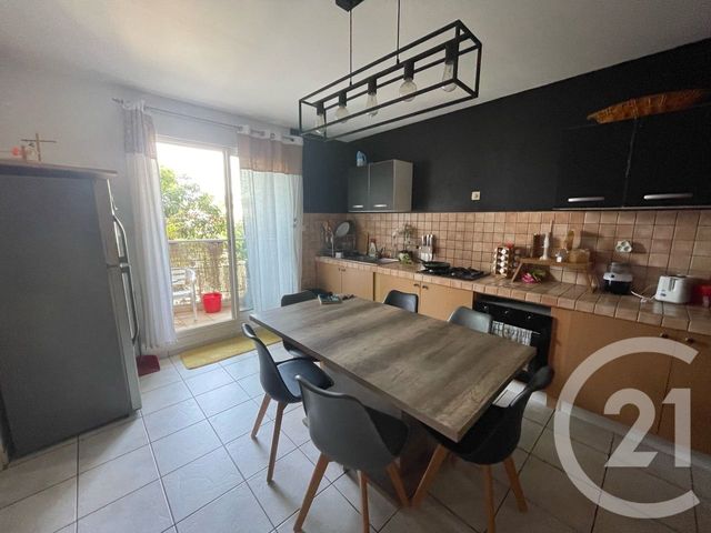 Appartement F2 à vendre - 2 pièces - 52.86 m2 - ST DENIS - 974 - REUNION - Century 21 Lancastel