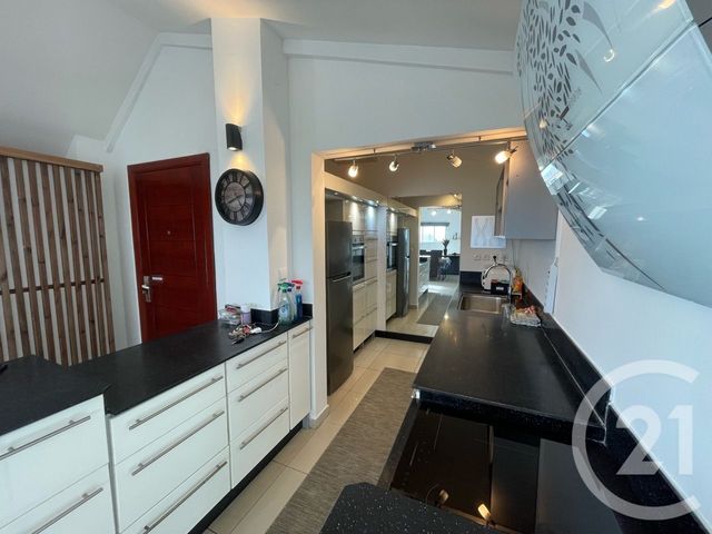 Appartement F4 à vendre - 4 pièces - 130.0 m2 - ST DENIS - 974 - REUNION - Century 21 Lancastel
