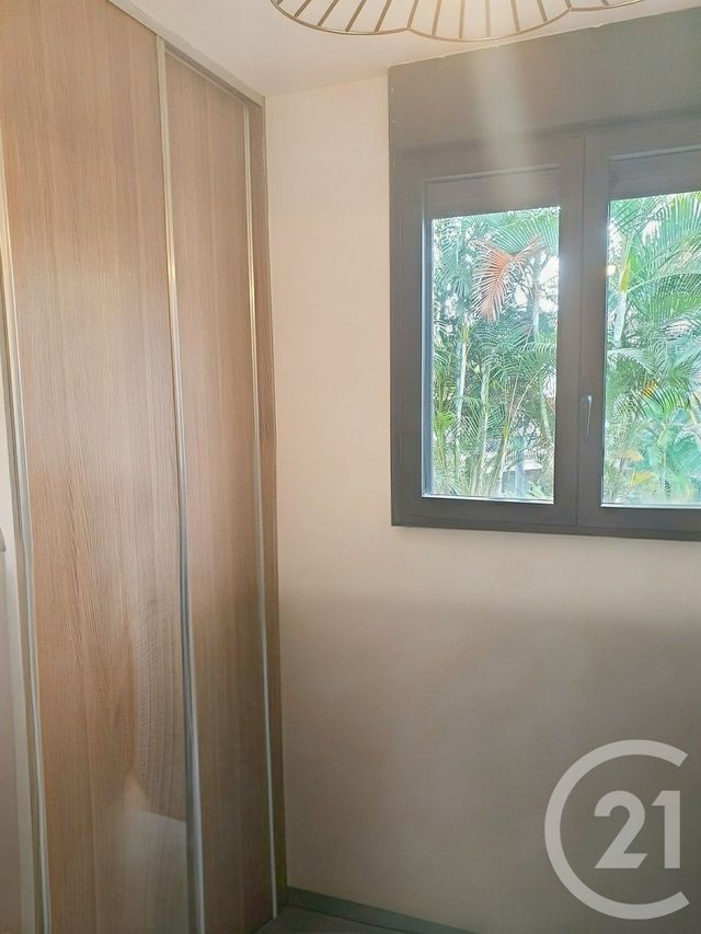 Appartement Duplex à vendre - 4 pièces - 85.49 m2 - ST PAUL - 974 - REUNION - Century 21 Lancastel