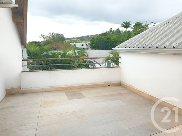 Appartement Duplex à vendre - 4 pièces - 85.49 m2 - ST PAUL - 974 - REUNION - Century 21 Lancastel