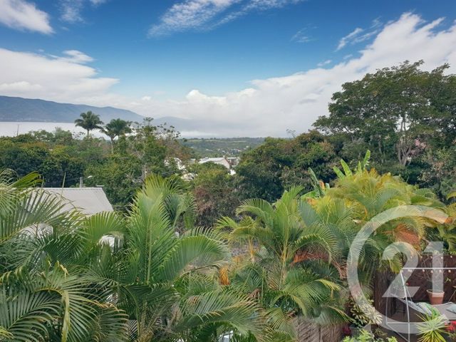 Appartement Duplex à vendre - 4 pièces - 85.49 m2 - ST PAUL - 974 - REUNION - Century 21 Lancastel