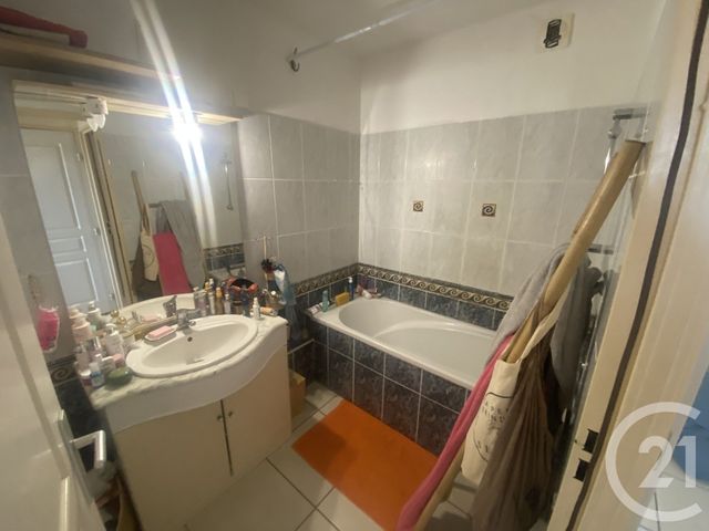 Appartement F3 à vendre - 3 pièces - 53.5 m2 - ST PAUL - 974 - REUNION - Century 21 Lancastel