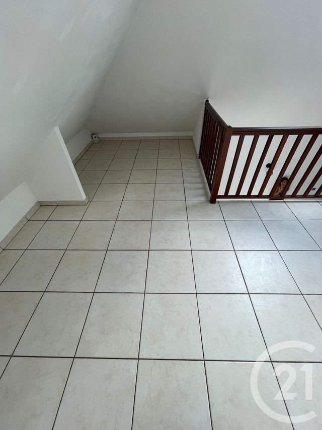 Appartement F3 bis à vendre - 4 pièces - 89.11 m2 - ST DENIS - 974 - REUNION - Century 21 Lancastel