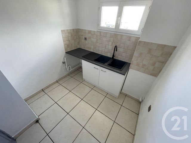 Appartement F3 bis à vendre - 4 pièces - 89.11 m2 - ST DENIS - 974 - REUNION - Century 21 Lancastel