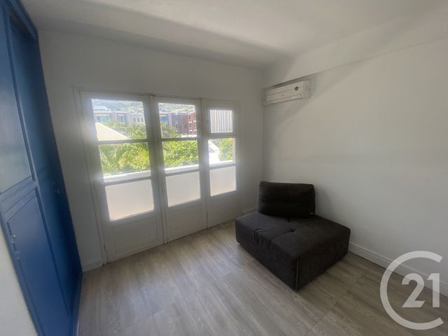 Appartement F3 à vendre - 3 pièces - 56.7 m2 - ST DENIS - 974 - REUNION - Century 21 Lancastel