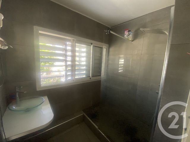 Appartement F3 à vendre - 3 pièces - 56.7 m2 - ST DENIS - 974 - REUNION - Century 21 Lancastel