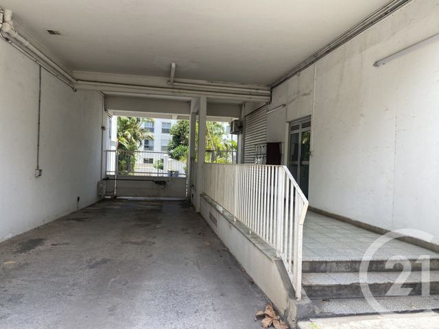 Appartement F3 à vendre - 3 pièces - 56.7 m2 - ST DENIS - 974 - REUNION - Century 21 Lancastel