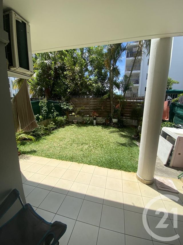 Appartement F2 à vendre - 2 pièces - 38.0 m2 - STE MARIE - 974 - REUNION - Century 21 Lancastel