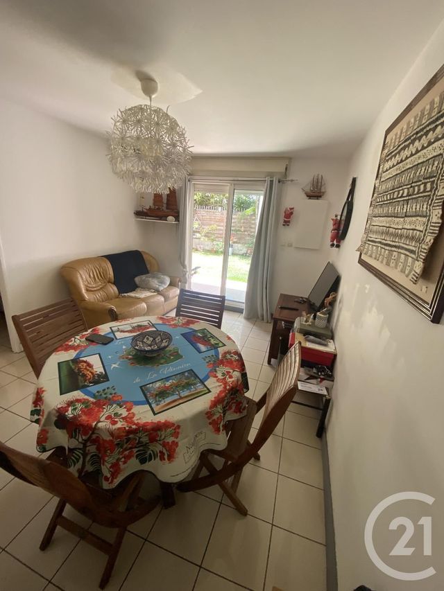 Appartement F2 à vendre - 2 pièces - 38.0 m2 - STE MARIE - 974 - REUNION - Century 21 Lancastel