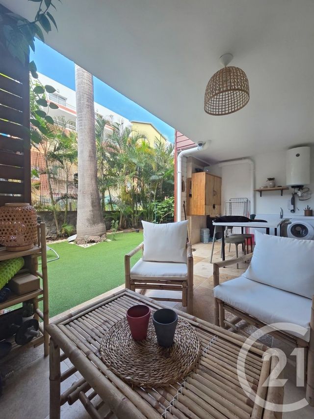 Appartement F2 à vendre - 2 pièces - 46.04 m2 - ST DENIS - 974 - REUNION - Century 21 Lancastel