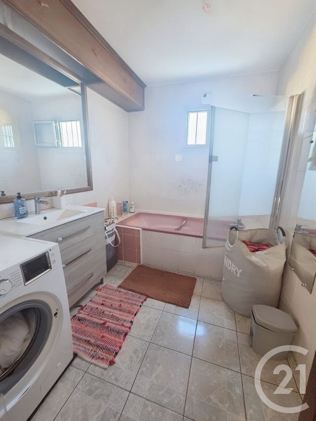 Appartement F6 à vendre - 6 pièces - 144.0 m2 - ST DENIS - 974 - REUNION - Century 21 Lancastel