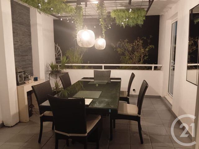 Appartement F4 à vendre - 4 pièces - 86.84 m2 - ST DENIS - 974 - REUNION - Century 21 Lancastel