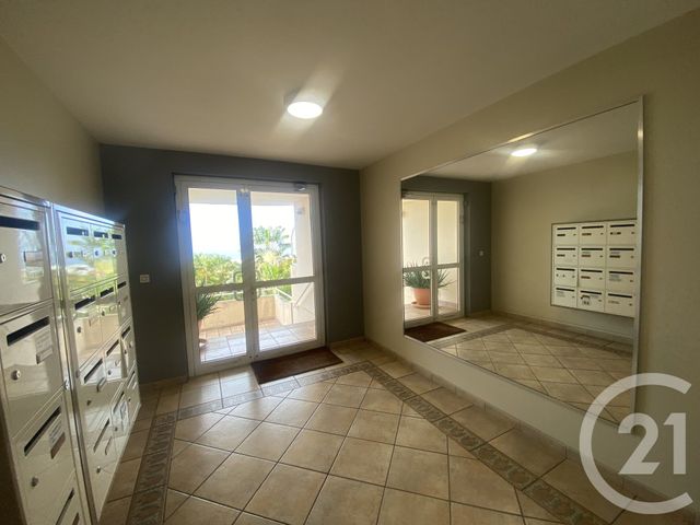 Appartement F4 à vendre - 4 pièces - 86.84 m2 - ST DENIS - 974 - REUNION - Century 21 Lancastel