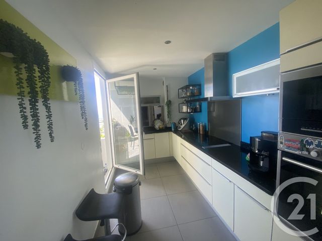 Appartement F4 à vendre - 4 pièces - 86.84 m2 - ST DENIS - 974 - REUNION - Century 21 Lancastel