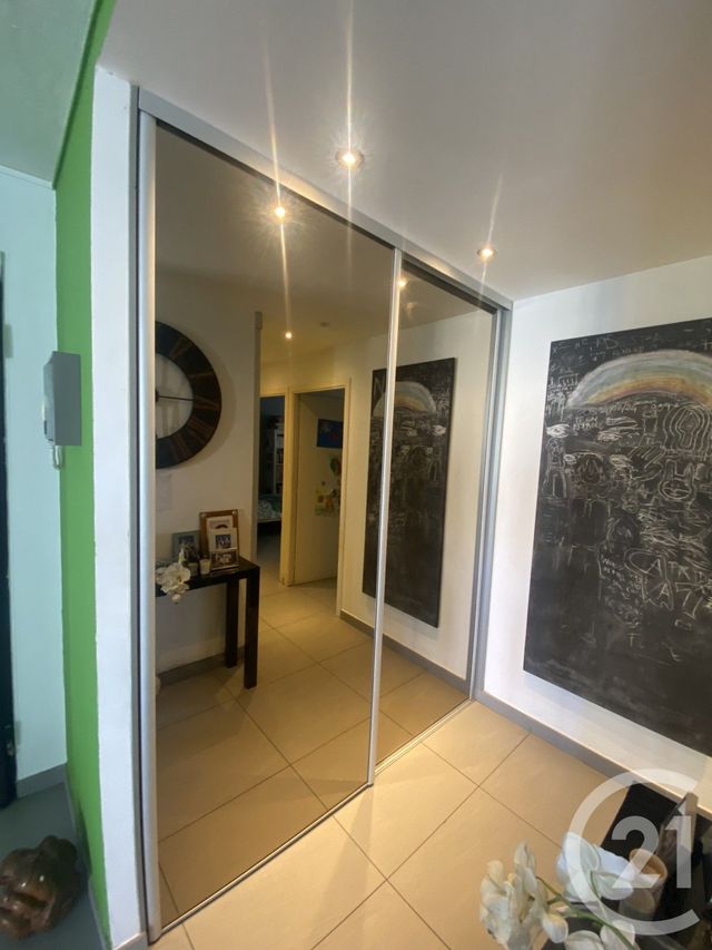 Appartement F4 à vendre - 4 pièces - 86.84 m2 - ST DENIS - 974 - REUNION - Century 21 Lancastel