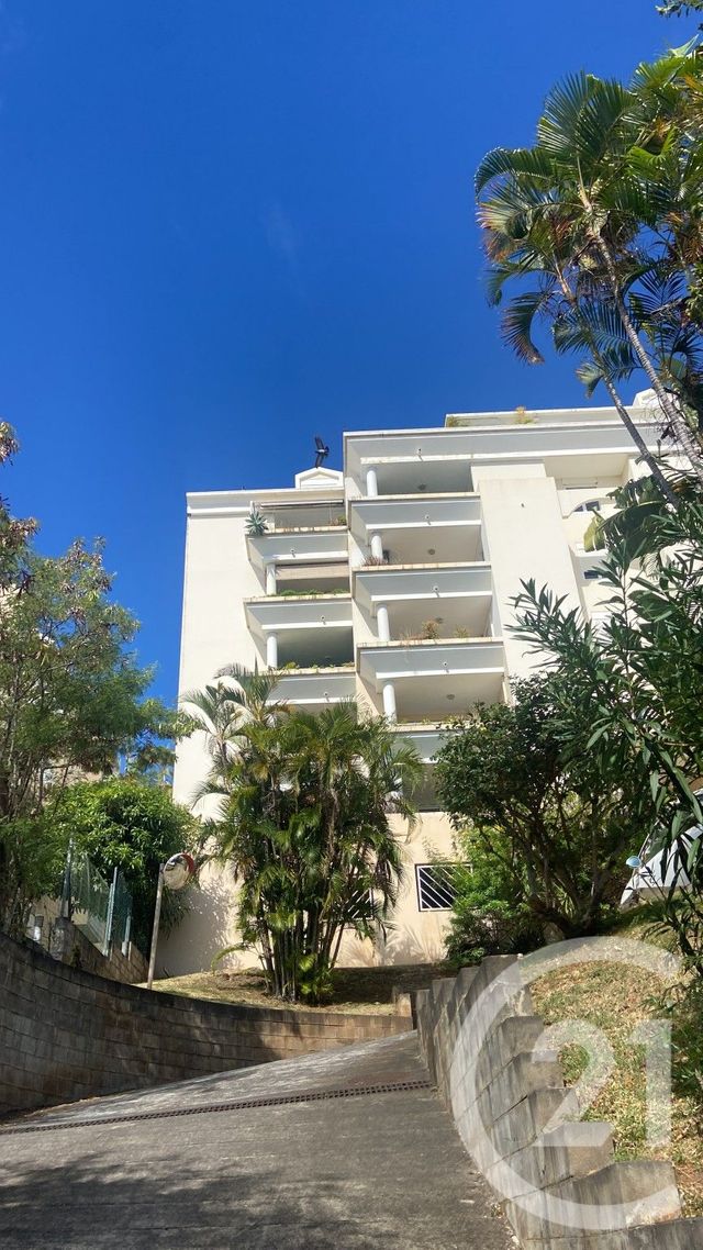 Appartement F4 à vendre - 4 pièces - 86.84 m2 - ST DENIS - 974 - REUNION - Century 21 Lancastel