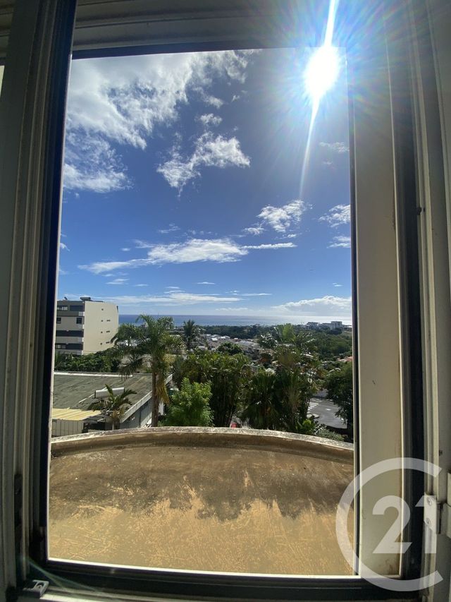 Appartement F4 à vendre - 4 pièces - 86.84 m2 - ST DENIS - 974 - REUNION - Century 21 Lancastel